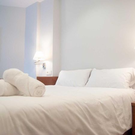 Apartamentos Dr28 A 250 M De La Playa Фуенхірола Екстер'єр фото