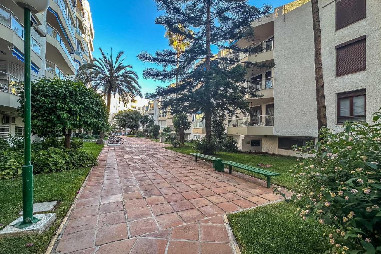 Apartamentos Dr28 A 250 M De La Playa Фуенхірола Екстер'єр фото