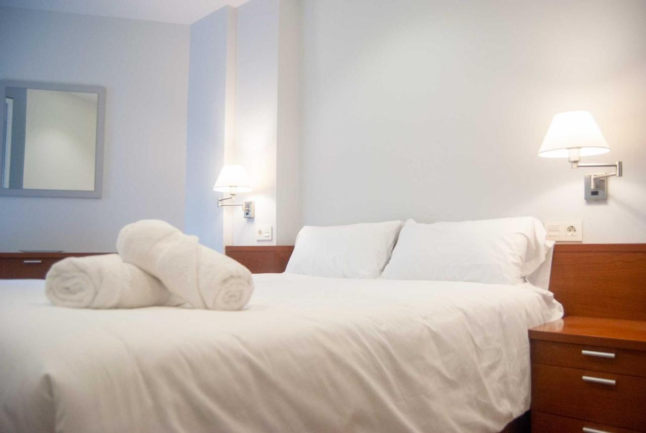 Apartamentos Dr28 A 250 M De La Playa Фуенхірола Екстер'єр фото