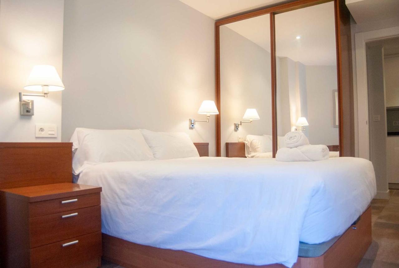 Apartamentos Dr28 A 250 M De La Playa Фуенхірола Екстер'єр фото
